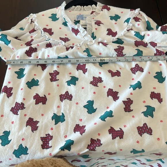 Accentuette by Lanza of Salzburg Flannel Cotton Nightgown Tartan Scottie Dogs - Picture 11 of 15